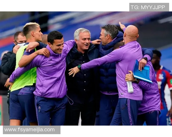 热刺主场大胜，英超积分榜上登顶，穆里尼奥重振球队雄心