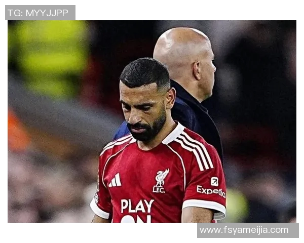 利物浦与斯旺西比赛中乌龙球引发热议球迷纷纷讨论精彩瞬间