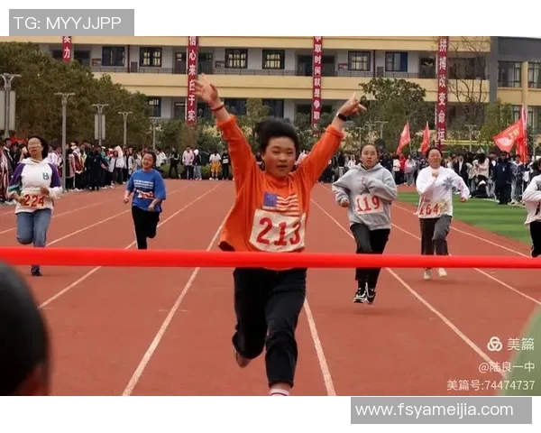 陆良县足球比赛精彩直播视频回顾与精彩瞬间分享