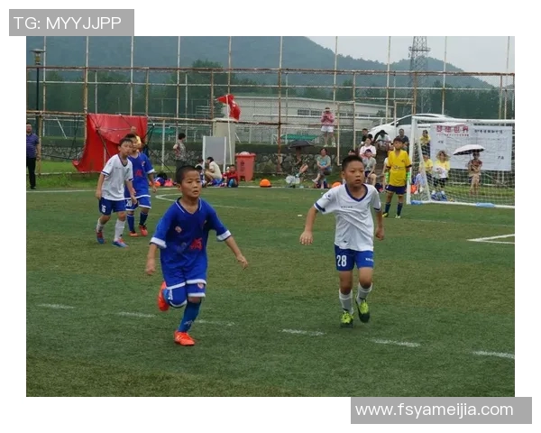 天下足球比赛直播中精彩瞬间回顾与分析全方位解析赛事动态与球员表现